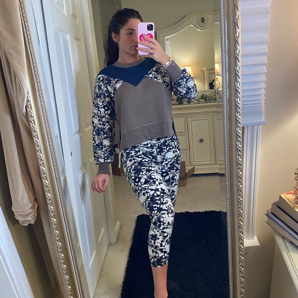 COPY - Sweaty Betty Printed activewear Legging & Jumper